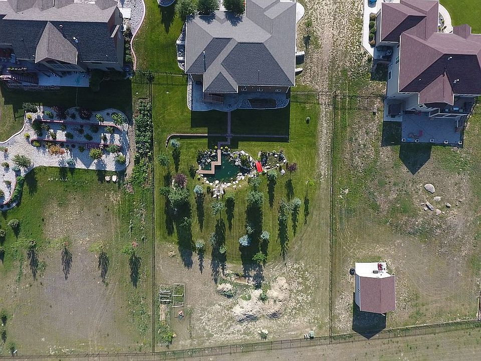 2nd image of 1701 Carrington Ave