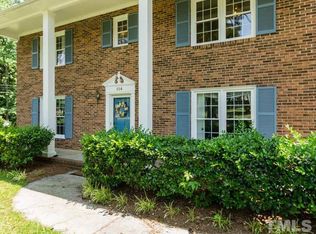 114 Crestview Rd, Raleigh, NC 27609