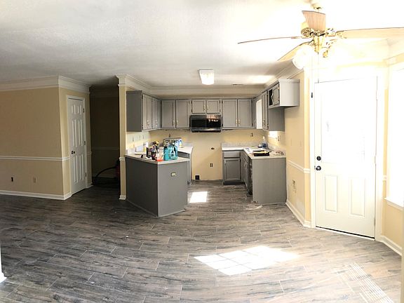 3rd image of 4265 Shadow Glen Dr