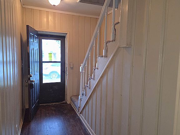 3rd image of 1824 W 6th St