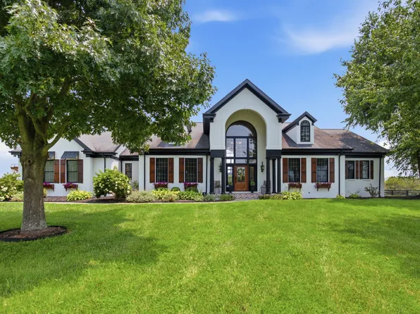 109 Stirling Ln, Versailles, KY 40383