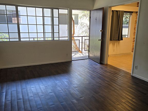 3rd image of 1230 S Barrington Ave APT 6