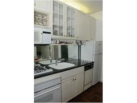 Sold by Douglas Elliman | media 10