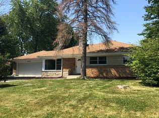 450 Howard St, Elk Grove Village, IL 60007