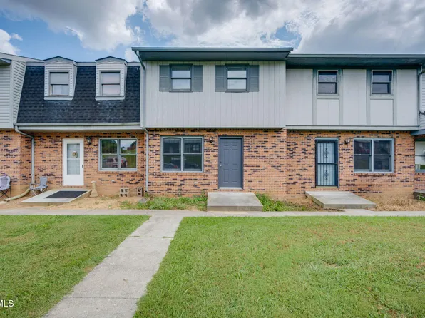 205 Oakcrest Cir #205, Bristol, VA 24201