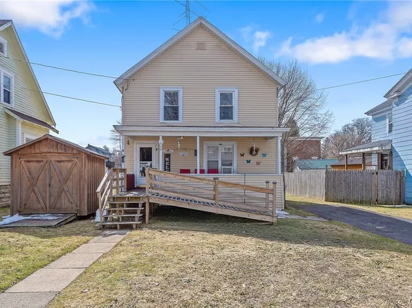 608 Seneca St, Fulton, NY 13069