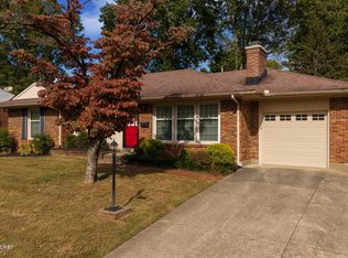 1409 Carlimar Ln, Graymoor Devondale, KY 40222