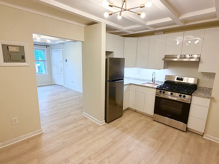 94 Old Colony Ave #2 — Photo 7