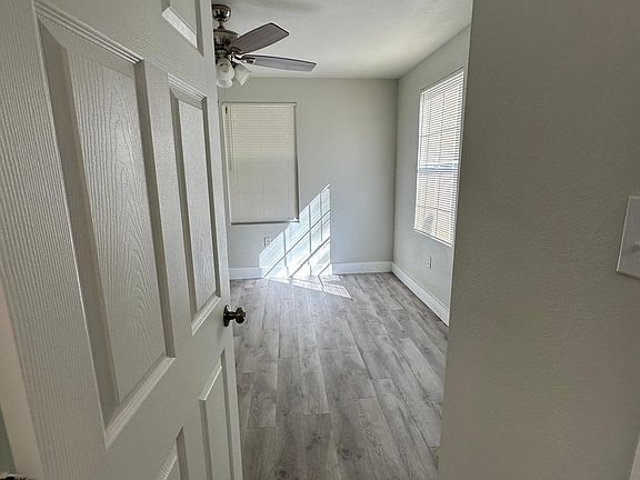 3rd image of 2455 Cincinnati Ave #1