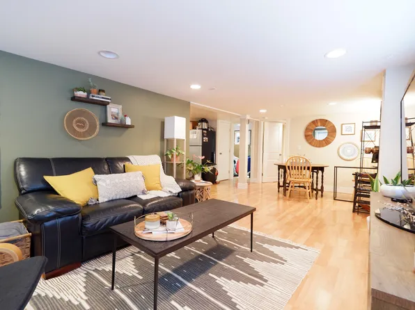 515 W McGraw St #B, Seattle, WA 98119