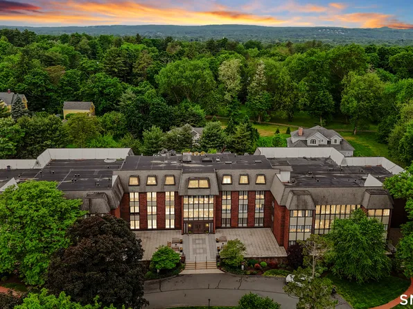 779 Prospect Avenue #7, West Hartford, CT 06105