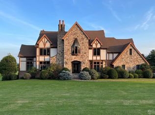 245 Grandview Rd, Skillman, NJ 08558