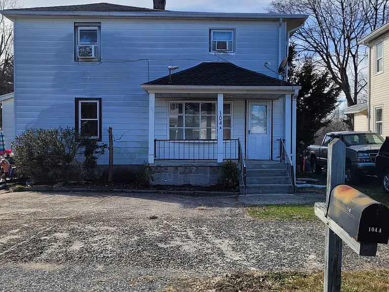 104 N Franklin St #A — Photo 15