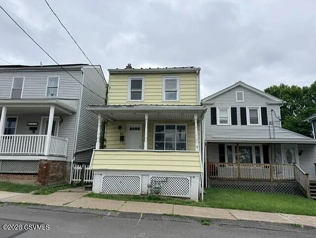 1010 Ash St — Photo 1