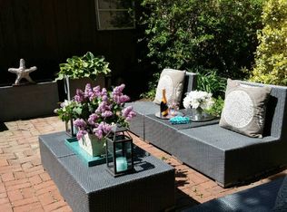 17 Pleasant Ln, East Hampton, NY 11937