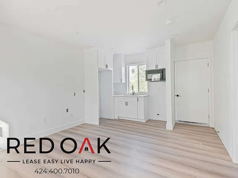2437 S Centinela Ave #11 — Photo 6