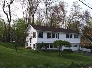 134 E Cedar St, Livingston, NJ 07039