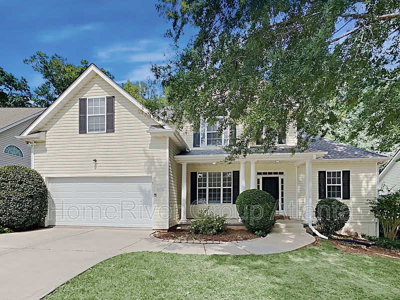 1st image of 27 Westhill Dr