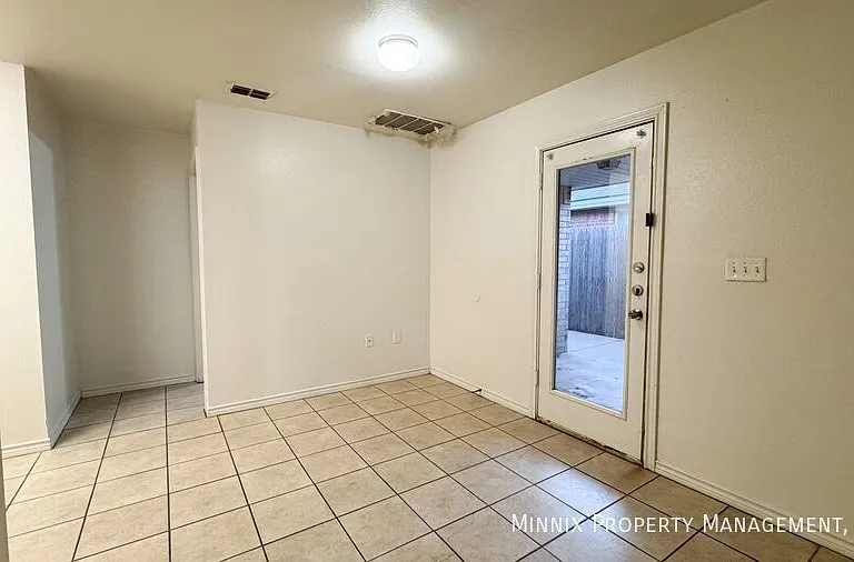 5415 Marshall St #B — Photo 5