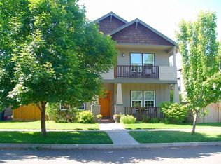 21337 Oakview Dr, Bend, OR 97701