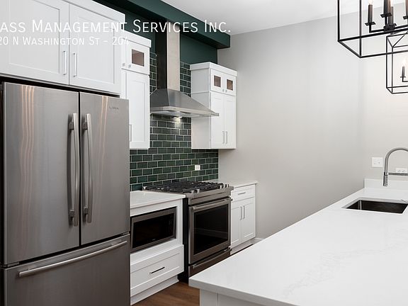 5th image of 720 N Washington St #204