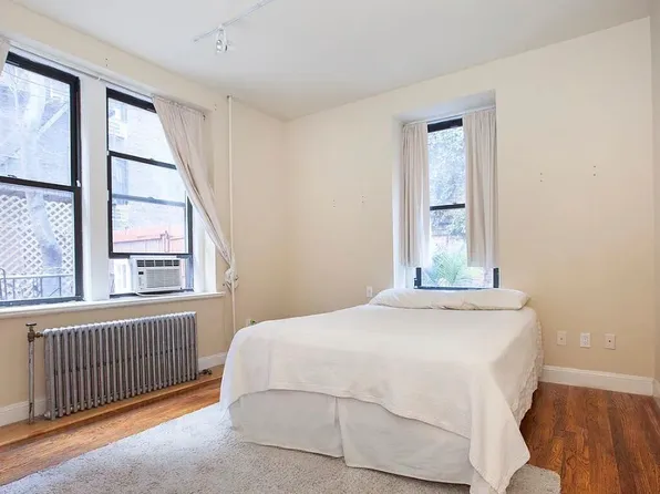 210 West 16th Street image 1 of 10