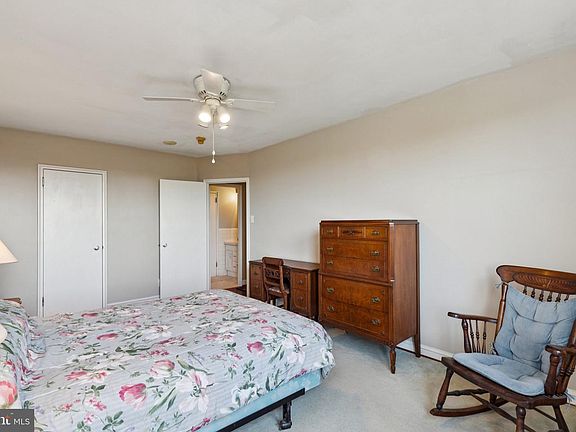 2nd image of 2601 Pennsylvania Ave APT 409