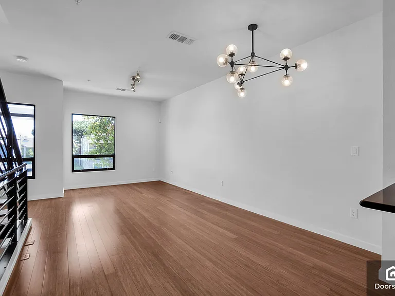 1223 Wood St — Photo 17