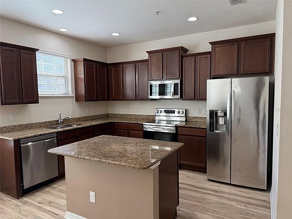 3rd image of 4205 Regal Town Ln