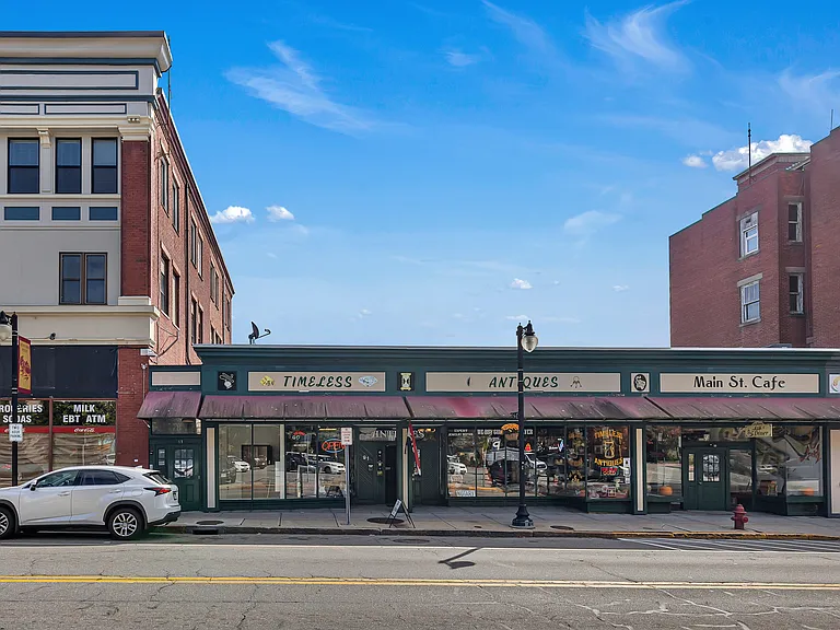 83 Main St #9 — Photo 16