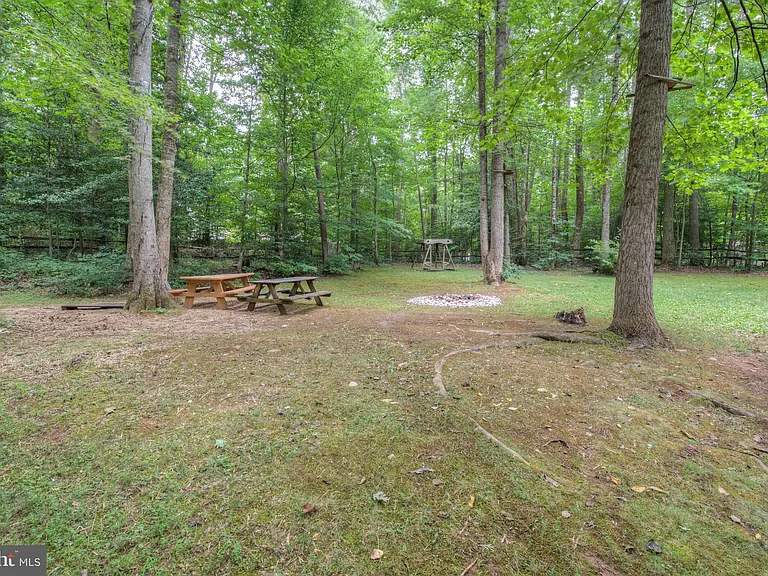 12820 Lake Wilderness Ln — Photo 21