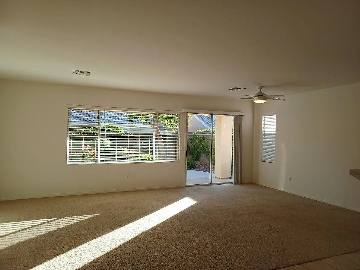 2 bed, 1594 sqft, $2,800 — Photo 3