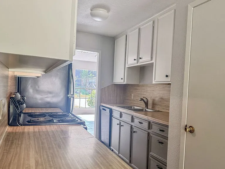 601 Hickory Dr #A — Photo 5