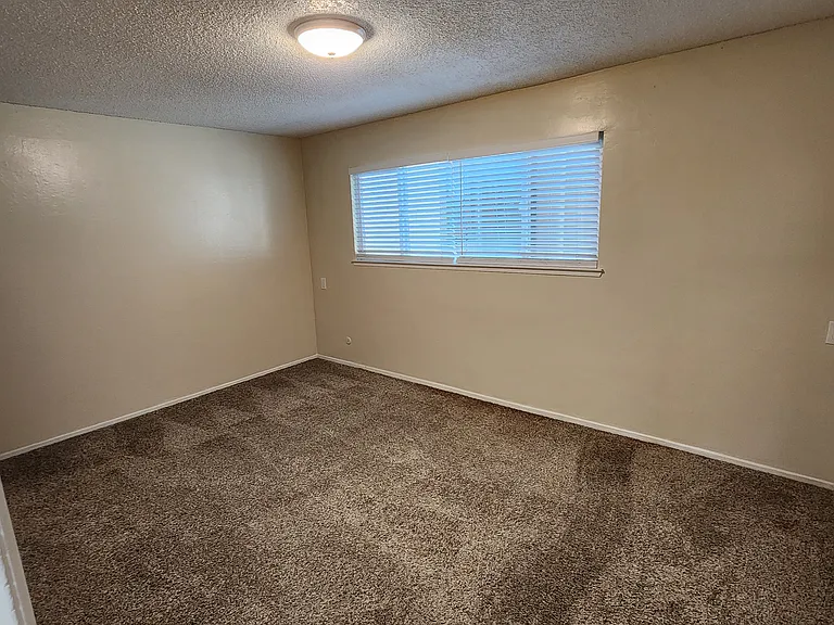 599 S 10th St #22 — Photo 15