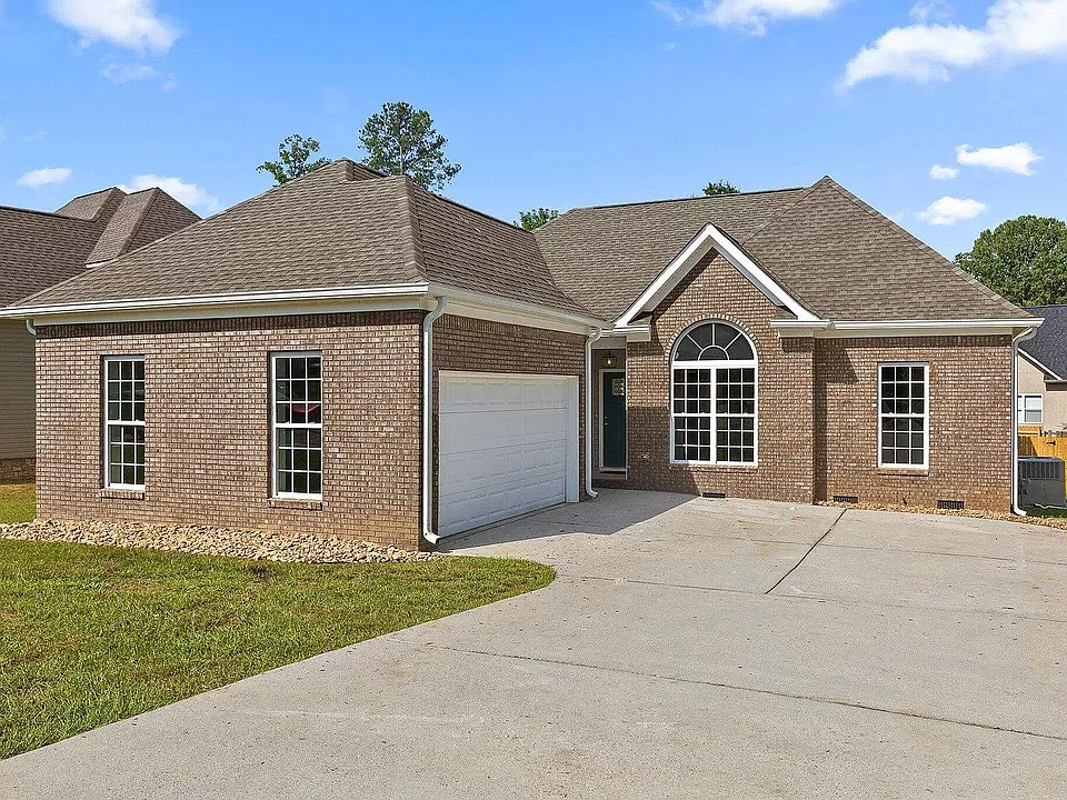 1833 Holly Oak Ln