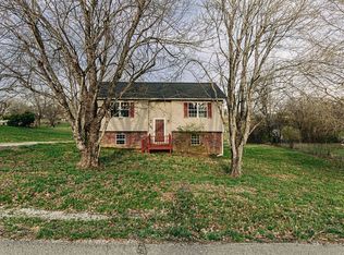 2388 Candyland Dr, Cookeville, TN 38506