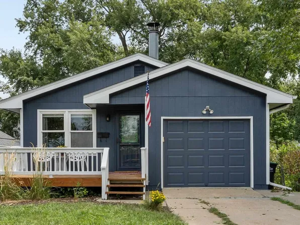 1217 N 66th St, Omaha, NE 68132