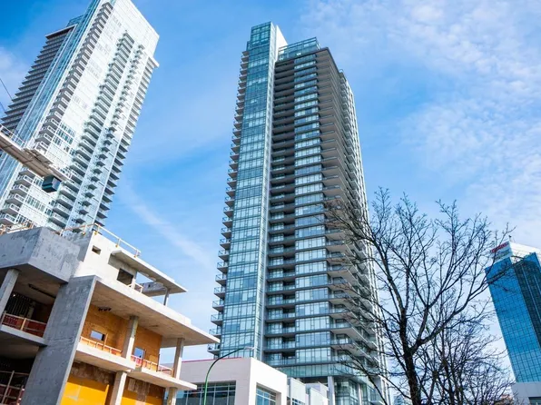 6098 Station St #2103, Burnaby, BC V5H 0H4