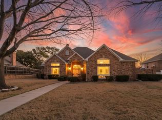 5211 Vicksburg Dr, Arlington, TX 76017