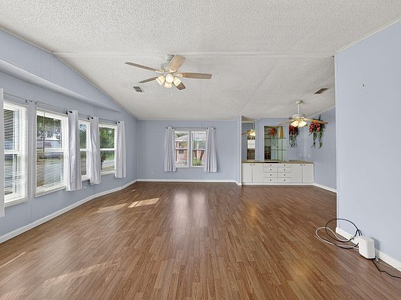 5th image of 8580 Mary Ann Lane