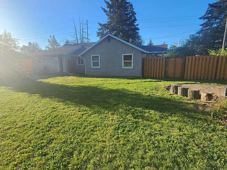11106 47th Ave SW — Photo 20