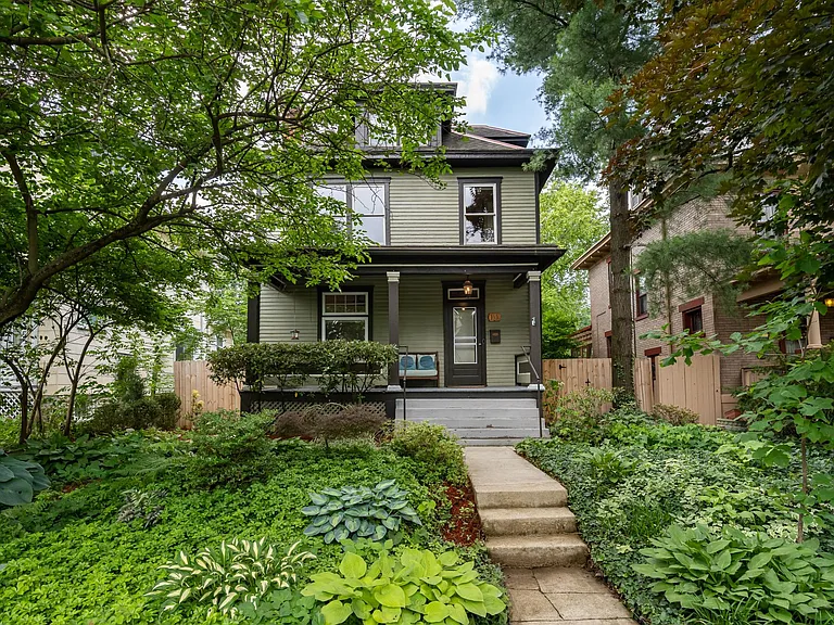 131 E Oakland Ave — Photo 6