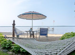 111 Eastbrook Ave, Houghton Lake, MI 48629