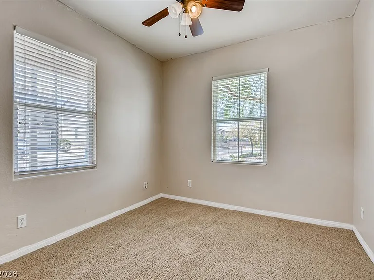 996 Wagner Valley St — Photo 11