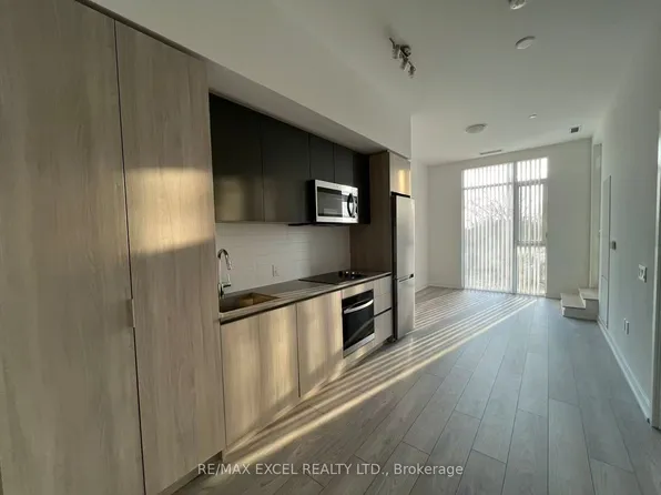 5858 Yonge St, Toronto, ON