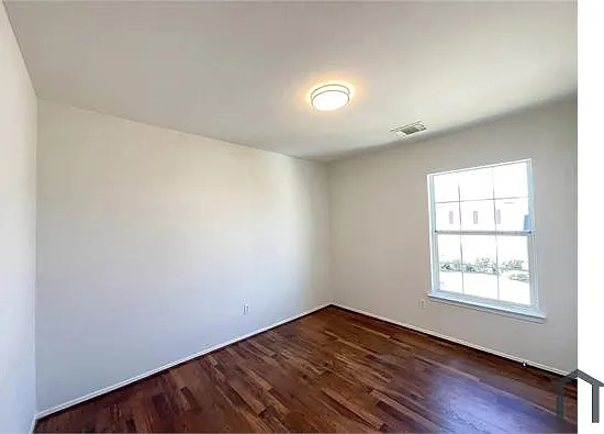 6434 Provident Green Dr — Photo 11