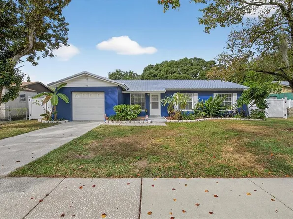 221 Faithway Dr, Seffner, FL 33584