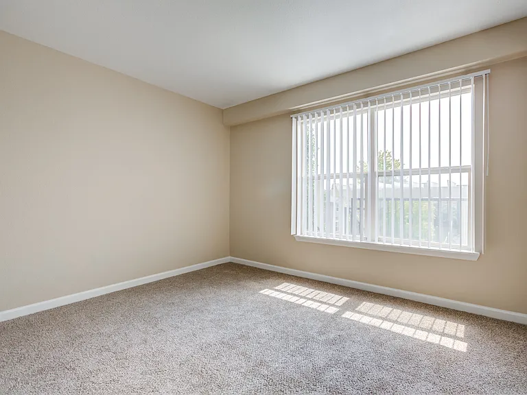 Belle Creek Apartments — Photo 14