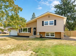 7717 Wendy Ln, Portage, MI 49024