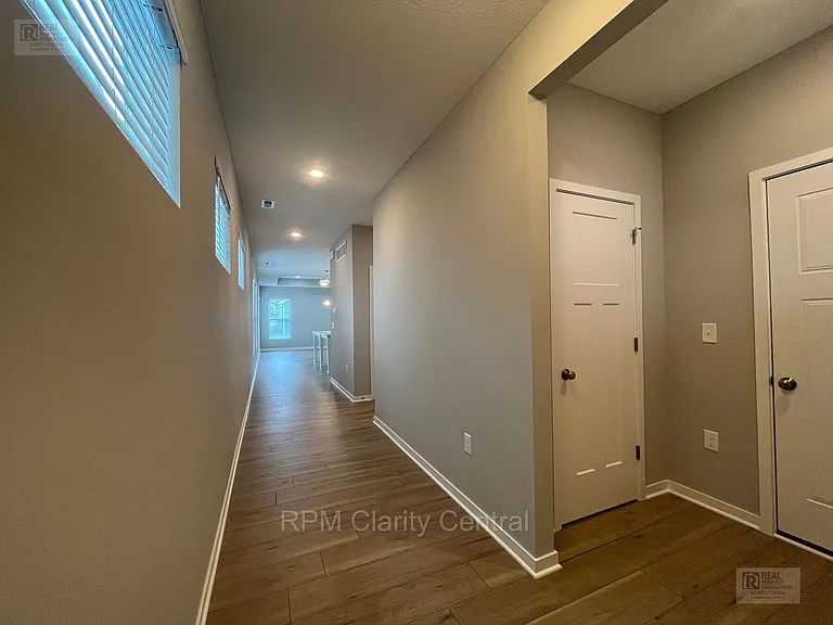 7089 Ashford Way — Photo 2
